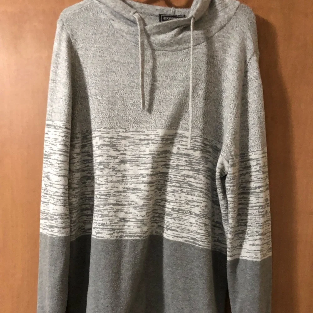 Express Sweaters - Picture 2 of 4